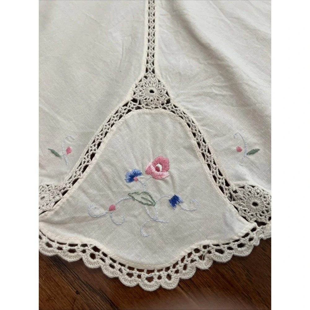 Vintage Hand Embroidered Floral Cottage Core Cotton Tablecloth 42x40 Square Ecru